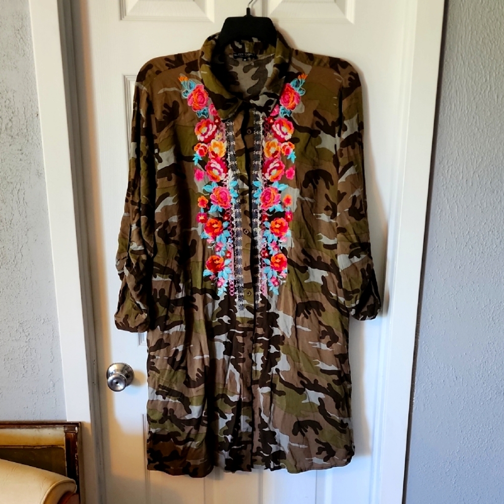 Camouflage Tunic with Floral Embroidery